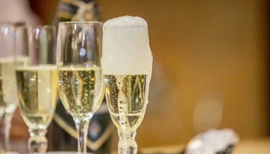Не все то шампанское, что с пузырями 🍷 Стоит ли верить Роскачеству?