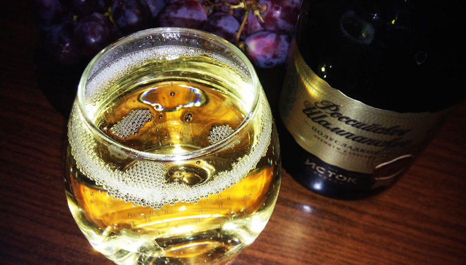 🍷 Шампанское на полдник: это, оказывается, не алкоголизм, а диета